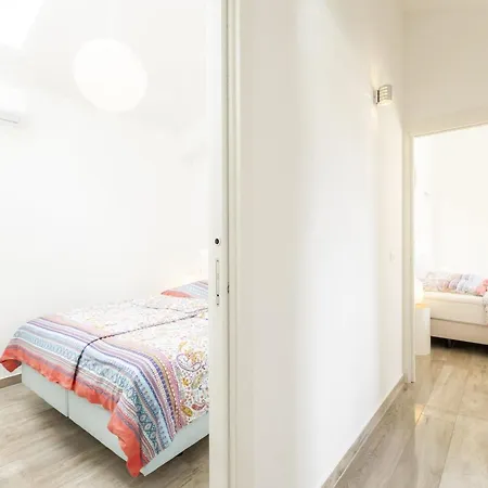 别墅 Red House Trget With Swimming Pool, Sauna And Jacuzzi *