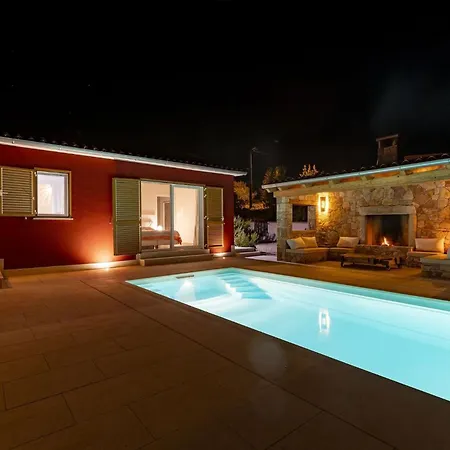 Red House Trget With Swimming Pool, Sauna And Jacuzzi Villa Labin (Istria)