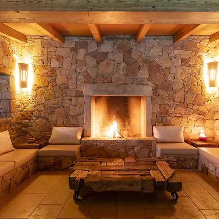Villa Red House Trget With Swimming Pool, Sauna And Jacuzzi Labin (Istria)